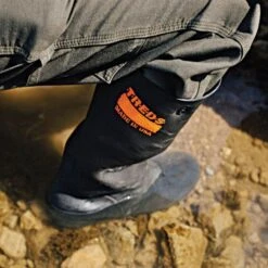 TREDS 17-Inch Stretch Rubber Overboot, Medium 8 TREDS 17-Inch Stretch Rubber Overboot, Medium -Starry Sky Garden 17851 1