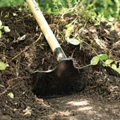 Leonard Titan Hoe With Ash Handle -Starry Sky Garden at900 7 1