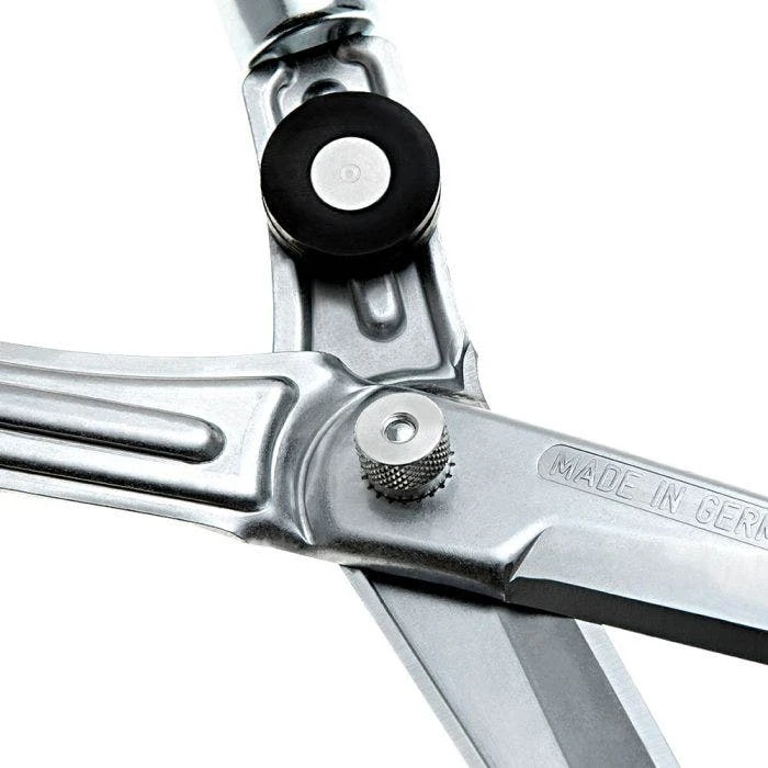 Berger Compact Precision Topiary Shear With Wooden Handles 4 Berger Compact Precision Topiary Shear With Wooden Handles - Image 2