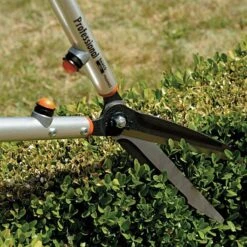 Bahco Pro Super Light 10-inch Slim Blade Hedge Shears, 26-inch Overall Length -Starry Sky Garden p54h25 4