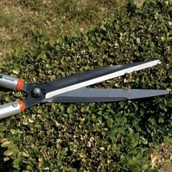 Bahco Pro Super Light 10-inch Slim Blade Hedge Shears, 26-inch Overall Length -Starry Sky Garden p54h25 5