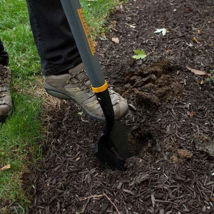 True Temper Wood Floral Shovel With 42-Inch Hardwood Handle 5 True Temper Wood Floral Shovel With 42-Inch Hardwood Handle - Image 3